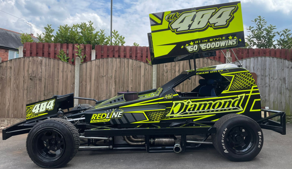 Diamond Engineering's Craig Utley finishes 3rd in the UK F1 Stock Car ...