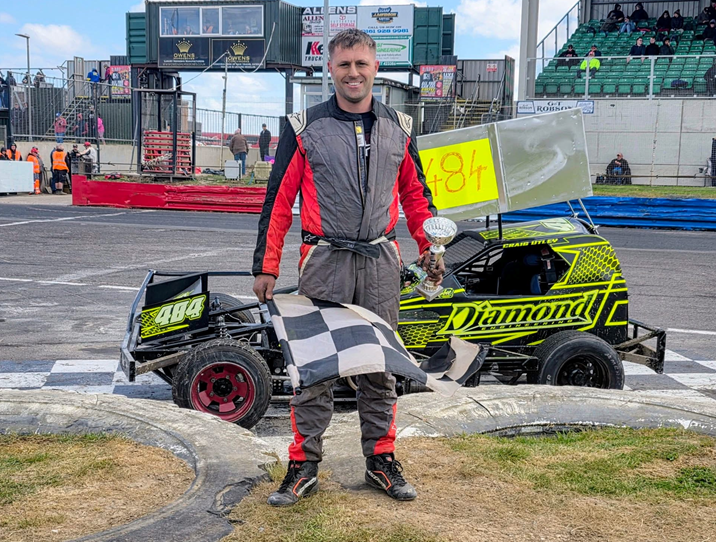 Diamond Engineering’s Craig Utley finishes 3rd in the UK F1 Stock Car Racing Championship!